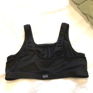 Patagonia sports bra black size large 38/40D